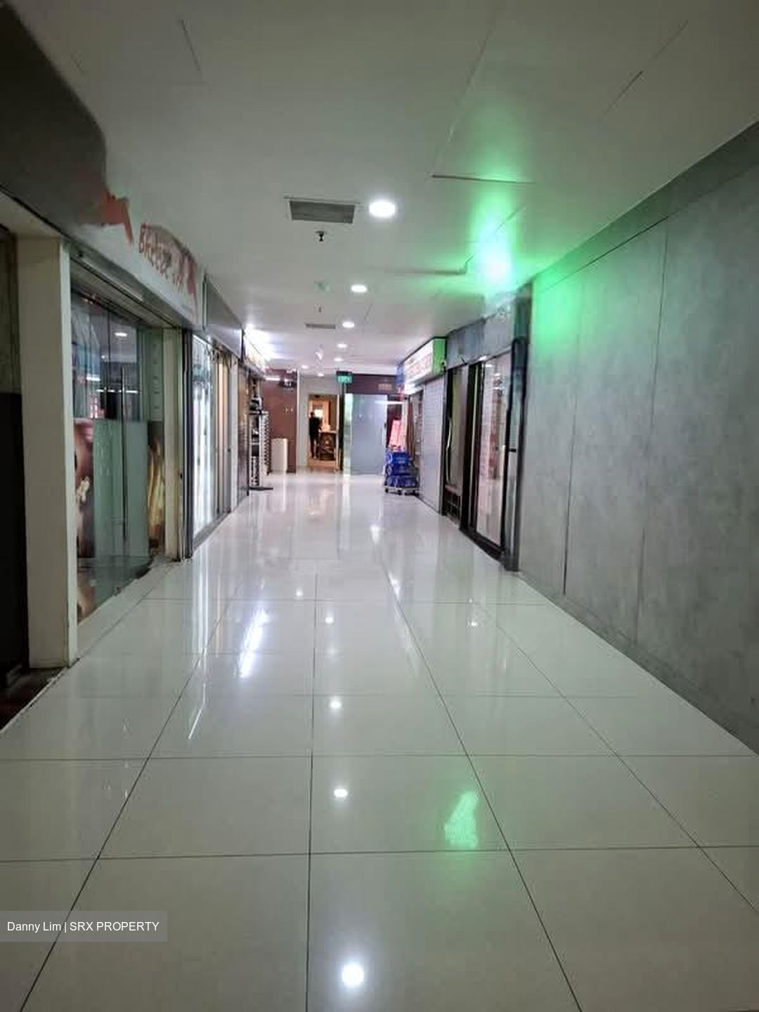 Orchard Plaza (D9), Retail #578555361